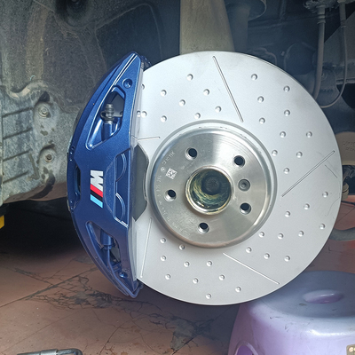 4 مكابس زرقاء 348mm أقراص الفرامل الفرجار يصلح لسيارات BMW 3 Series
